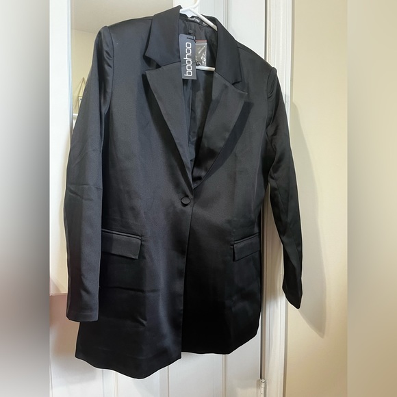 Black Satin Blazer - Picture 2 of 2